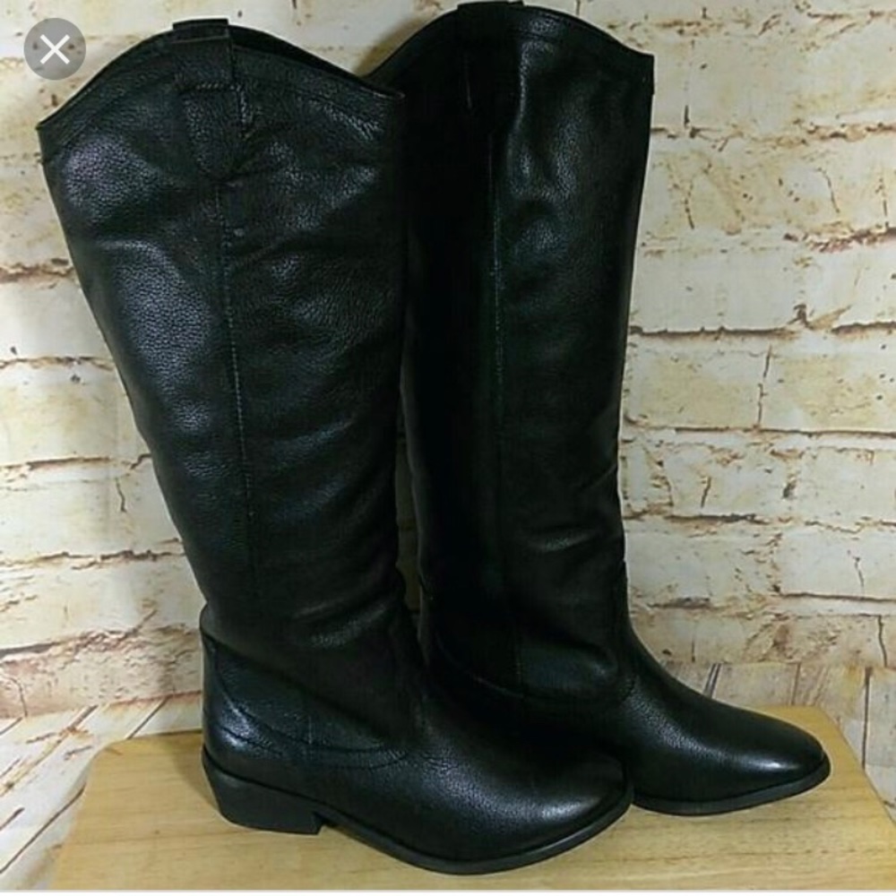 Tall black leather boots